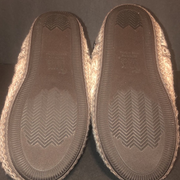 Muk Luks Knitted Faux Sherpa Lined Slippers - Picture 8 of 8